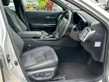 2021 Toyota Crown Hybrid 2.5HV S Late Model Silver Sedan for sale, Japanese used car export - photo 17 of 30 | GULJI TRADERS
