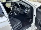 2021 Toyota Crown Hybrid 2500 HYBRID 2.5 RS 4-door FCVT 2WD 5-seater White Sedan for sale, Japanese used car export - photo 4 of 24 | GULJI TRADERS