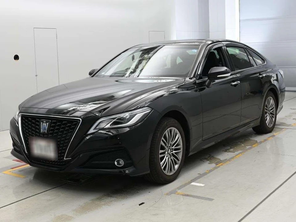 2021 Toyota Crown Hybrid S Four 4WD - photo 1 2021 Toyota Crown Hybrid S Four 4WD Sedan for sale, Japanese used car export - photo 1 of 12 | GULJI TRADERS