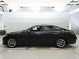 2021 Toyota Crown Hybrid S Four 4WD Sedan for sale, Japanese used car export - photo 4 of 12 | GULJI TRADERS