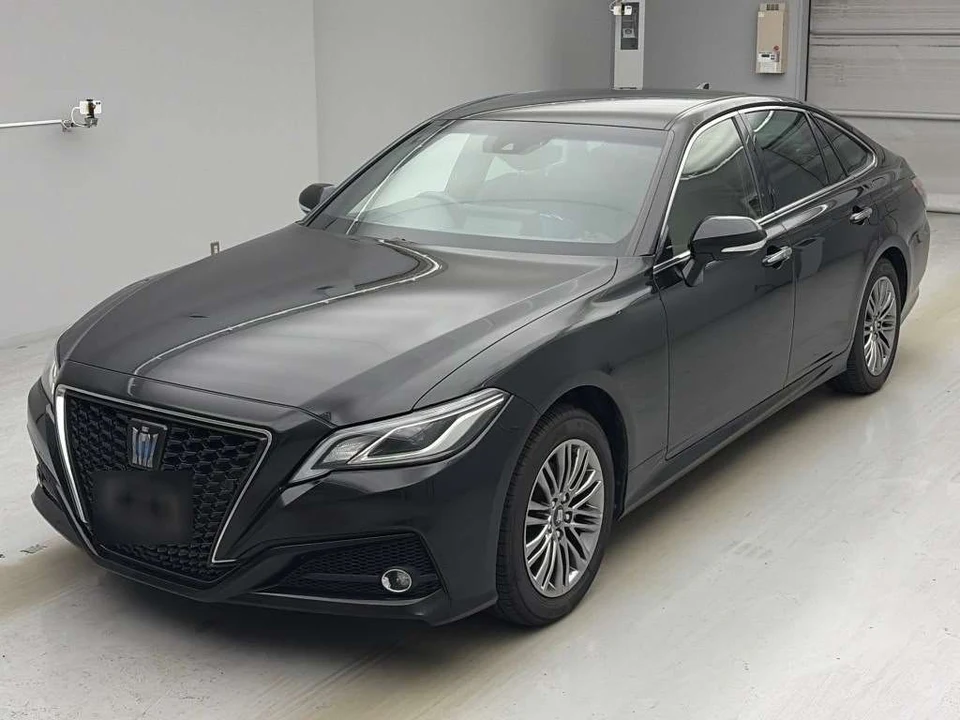 2021 Toyota Crown Hybrid S Four 4WD Sedan for sale, Japanese used car export - photo 1 of 2 | GULJI TRADERS