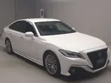 2021 Toyota Crown Hybrid RS Pearl Sedan for sale, Japanese used car export - photo 3 of 8 | GULJI TRADERS
