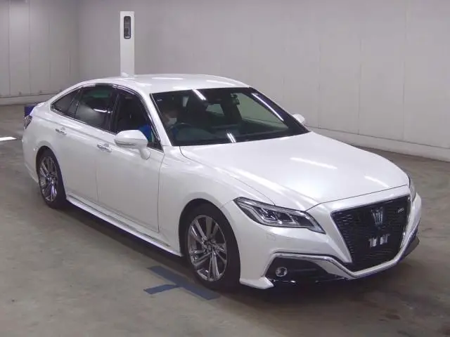 2021 Toyota Crown Hybrid RS Advance - photo 1 2021 Toyota Crown Hybrid RS Advance Pearl Sedan for sale, Japanese used car export - photo 1 of 6 | GULJI TRADERS