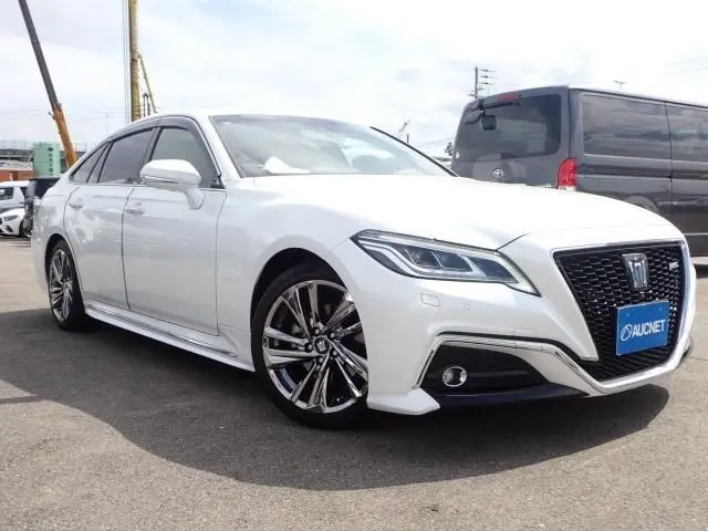 2021 Toyota Crown Hybrid RS Advance - photo 1 2021 Toyota Crown Hybrid RS Advance Pearl Sedan for sale, Japanese used car export - photo 1 of 6 | GULJI TRADERS