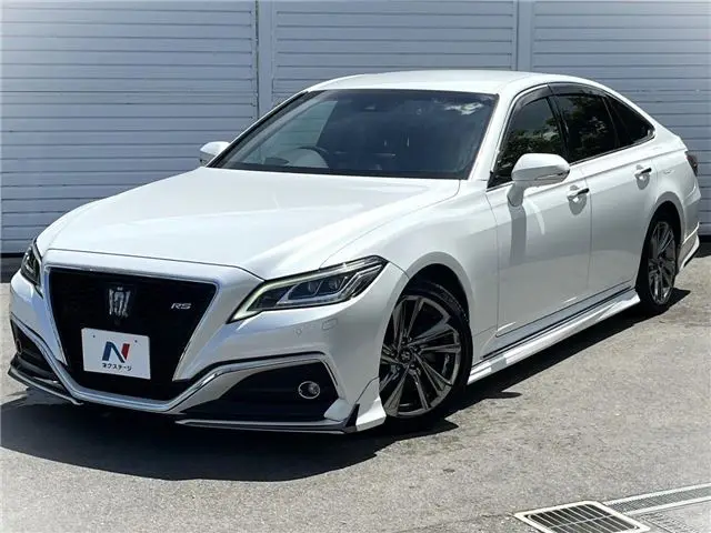 2022 Toyota Crown Hybrid RS Advance - photo 1 2022 Toyota Crown Hybrid RS Advance Pearl Sedan for sale, Japanese used car export - photo 1 of 30 | GULJI TRADERS