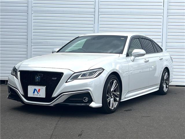 2022 Toyota Crown Hybrid Sedan for sale, Japanese used car export - photo 1 of 30 | GULJI TRADERS