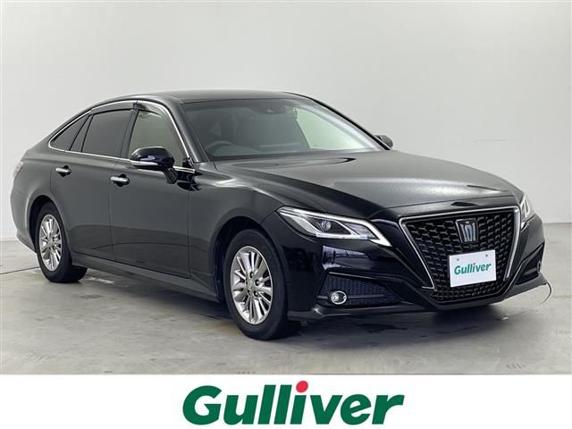 2022 Toyota Crown Hybrid S Sedan for sale, Japanese used car export - photo 1 of 24 | GULJI TRADERS