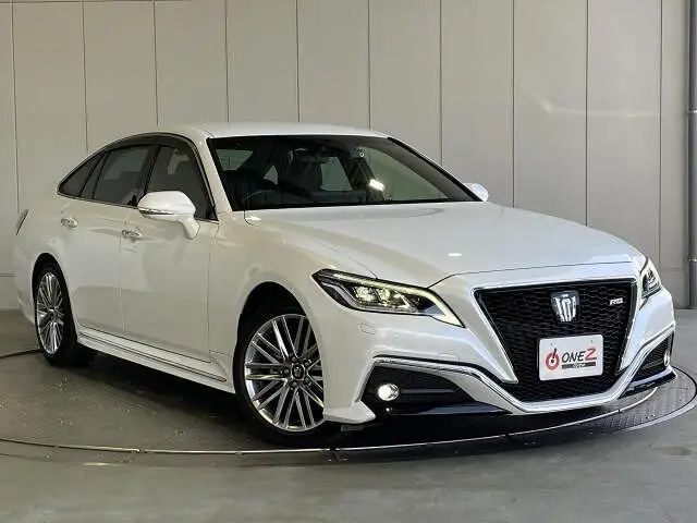 2022 Toyota Crown Hybrid Hybrid 2.5 RS with Blind Spot Monitor! - photo 1 2022 Toyota Crown Hybrid Hybrid 2.5 RS with Blind Spot Monitor! White Sedan for sale, Japanese used car export - photo 1 of 10 | GULJI TRADERS