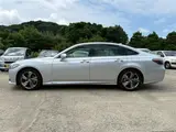 2022 Toyota Crown Hybrid 2.5HV S pure 18AW Silver Sedan for sale, Japanese used car export - photo 11 of 30 | GULJI TRADERS