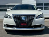 2015 Toyota Crown Majesta HV 2.5 Four Sedan for sale, Japanese used car export - photo 2 of 30 | GULJI TRADERS
