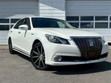 2015 Toyota Crown Majesta HV 2.5 Four Sedan for sale, Japanese used car export - photo 3 of 30 | GULJI TRADERS