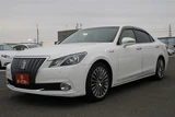 2015 Toyota Crown Majesta HV 3.5 Sedan for sale, Japanese used car export - photo 14 of 30 | GULJI TRADERS