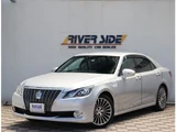 2016 Toyota Crown Majesta 3.5 Sedan for sale, Japanese used car export - photo 1 of 45 | GULJI TRADERS