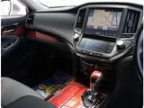 2016 Toyota Crown Majesta 3.5 Sedan for sale, Japanese used car export - photo 5 of 45 | GULJI TRADERS