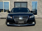 2016 Toyota Crown Majesta 3.5 Sedan for sale, Japanese used car export - photo 11 of 54 | GULJI TRADERS
