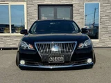 2016 Toyota Crown Majesta 3.5 Sedan for sale, Japanese used car export - photo 41 of 54 | GULJI TRADERS