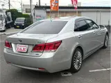 2016 Toyota Crown Majesta F version Silver Sedan for sale, Japanese used car export - photo 20 of 23 | GULJI TRADERS