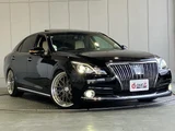 2016 Toyota Crown Majesta 3.5 Sedan for sale, Japanese used car export - photo 1 of 10 | GULJI TRADERS