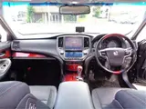 2016 Toyota Crown Majesta F version Black Sedan for sale, Japanese used car export - photo 19 of 49 | GULJI TRADERS