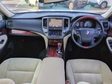 2016 Toyota Crown Majesta Hybrid Four Sedan for sale, Japanese used car export - photo 6 of 24 | GULJI TRADERS