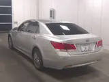 2016 Toyota Crown Majesta Silver Sedan for sale, Japanese used car export - photo 2 of 7 | GULJI TRADERS