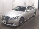2016 Toyota Crown Majesta Silver Sedan for sale, Japanese used car export - photo 4 of 7 | GULJI TRADERS