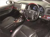 2016 Toyota Crown Majesta HV F Ver. Black Sedan for sale, Japanese used car export - photo 3 of 11 | GULJI TRADERS