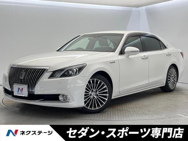 2016 Toyota Crown Majesta Sedan for sale, Japanese used car export - photo 1 of 9 | GULJI TRADERS