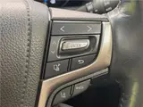 2017 Toyota Crown Majesta F version Pearl Sedan for sale, Japanese used car export - photo 27 of 30 | GULJI TRADERS