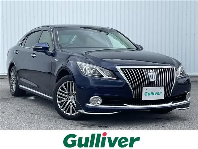 2017 Toyota Crown Majesta F version - photo 1 2017 Toyota Crown Majesta F version Blue Sedan for sale, Japanese used car export - photo 1 of 24 | GULJI TRADERS