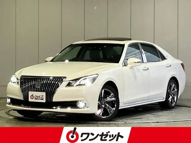 2017 Toyota Crown Majesta 3.5 F Version Pre-Collision Safety! Radar - photo 1 2017 Toyota Crown Majesta 3.5 F Version Pre-Collision Safety! Radar Pearl Sedan for sale, Japanese used car export - photo 1 of 10 | GULJI TRADERS