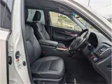 2017 Toyota Crown Majesta 3.5 F version Pearl Sedan for sale, Japanese used car export - photo 20 of 35 | GULJI TRADERS