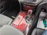 2017 Toyota Crown Majesta 3.5 F version Pearl Sedan for sale, Japanese used car export - photo 34 of 35 | GULJI TRADERS