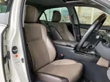 2018 Toyota Crown Majesta 3.5 F Version J Frontier Auto Closer! Pearl Sedan for sale, Japanese used car export - photo 4 of 10 | GULJI TRADERS
