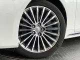 2018 Toyota Crown Majesta 3.5 F Version J Frontier Auto Closer! Pearl Sedan for sale, Japanese used car export - photo 9 of 10 | GULJI TRADERS