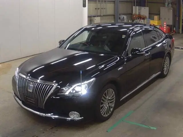 2018 Toyota Crown Majesta F version Black Sedan for sale, Japanese used car export | GULJI TRADERS