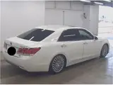 2018 Toyota Crown Majesta F Version J-Frontier Pearl Sedan for sale, Japanese used car export - photo 2 of 9 | GULJI TRADERS