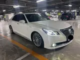 2018 Toyota Crown Majesta F Version J-Frontier Pearl Sedan for sale, Japanese used car export - photo 7 of 9 | GULJI TRADERS