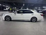 2018 Toyota Crown Majesta F Version J-Frontier Pearl Sedan for sale, Japanese used car export - photo 8 of 9 | GULJI TRADERS