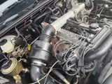 1993 Toyota Crown Sedan 2.0 Super Saloon Black Sedan for sale, Japanese used car export - photo 15 of 47 | GULJI TRADERS