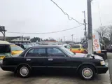 1993 Toyota Crown Sedan 2.0 Super Saloon Extra Black Sedan for sale, Japanese used car export - photo 4 of 9 | GULJI TRADERS