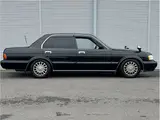 1994 Toyota Crown Sedan S Saloon Extra Black Sedan for sale, Japanese used car export - photo 4 of 44 | GULJI TRADERS