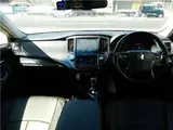 2016 Toyota Crown Sedan Athlete S-T ★OP18AW★ Pearl Sedan for sale, Japanese used car export - photo 43 of 58 | GULJI TRADERS