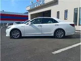 2017 Toyota Crown Sedan Hybrid Athlete SJ-Frontier LTD Pearl Sedan for sale, Japanese used car export - photo 3 of 80 | GULJI TRADERS