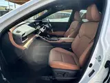 2024 Toyota Crown Sport 2.5 Z E-Four 4WD Panoramic Glass Roof Genuine D Audio Pearl Coupe for sale, Japanese used car export - photo 3 of 39 | GULJI TRADERS