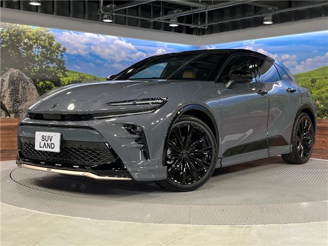 2024 Toyota Crown Sport Z Sedan for sale, Japanese used car export - photo 1 of 30 | GULJI TRADERS