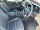 2024 Toyota Crown Sport Z 4WD Pearl Coupe for sale, Japanese used car export - photo 7 of 15 | GULJI TRADERS