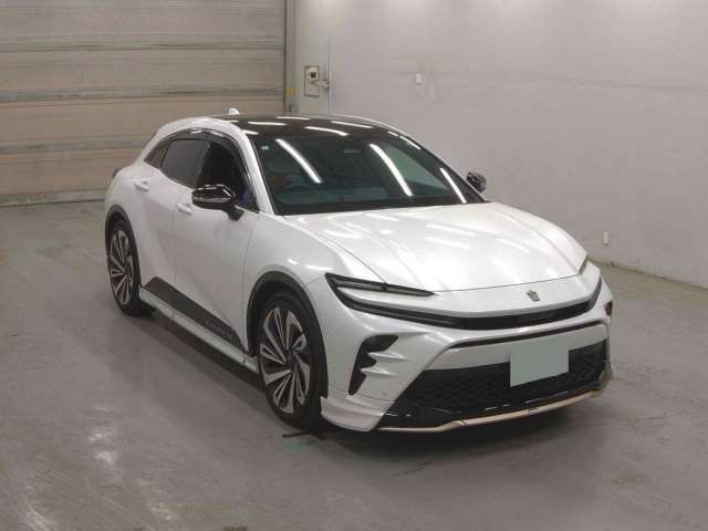 2024 Toyota Crown Sport Z Sedan for sale, Japanese used car export - photo 1 of 3 | GULJI TRADERS