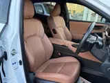 2024 Toyota Crown Sport Z Pearl Coupe for sale, Japanese used car export - photo 6 of 24 | GULJI TRADERS