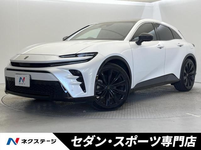 2024 Toyota Crown Sport Z Sedan for sale, Japanese used car export - photo 1 of 9 | GULJI TRADERS